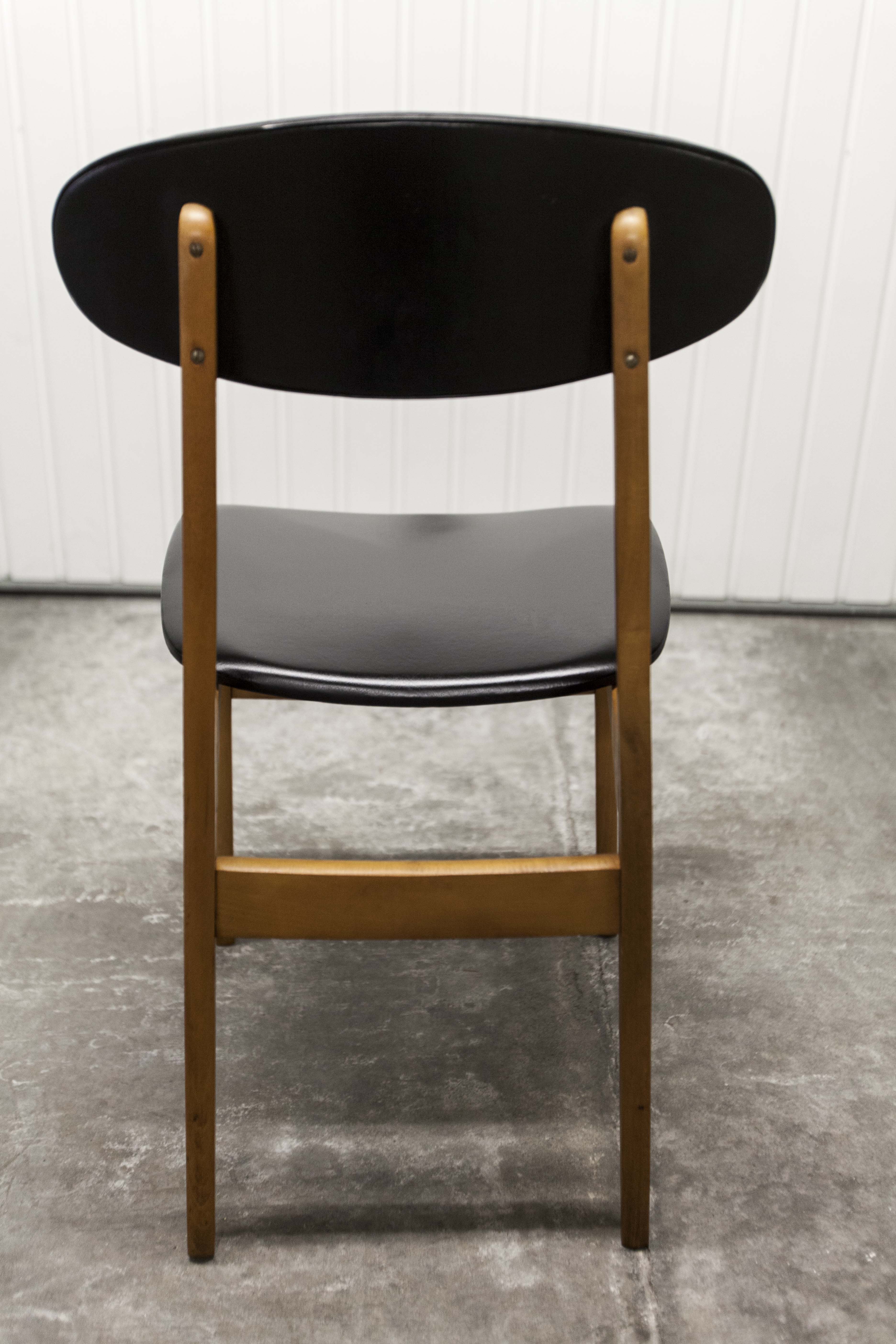 Set of 6 chairs Scandinavian oval back