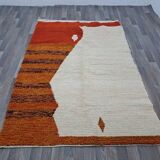 Traditional handmade Moroccan rug, size 150 x 260 cm