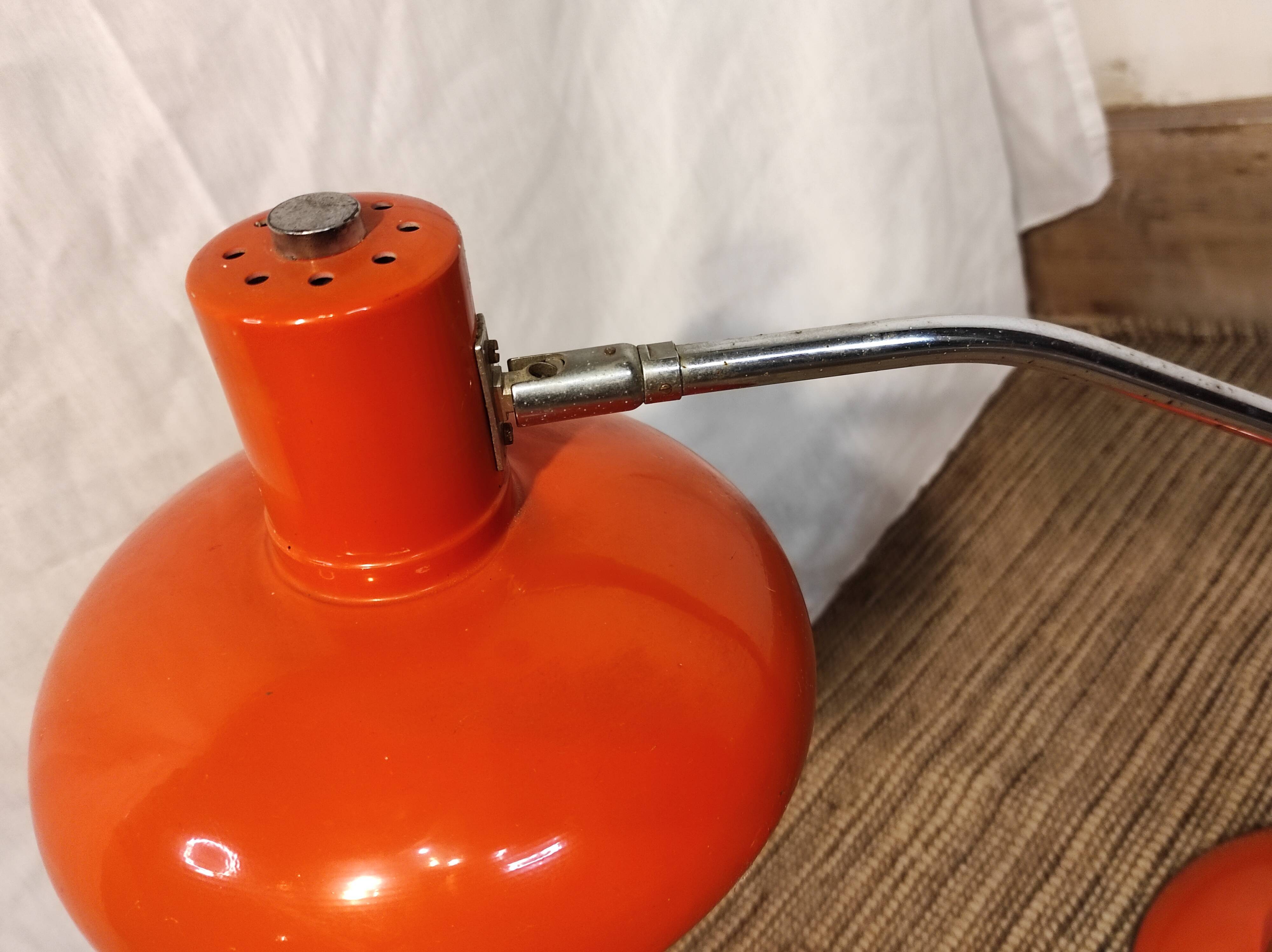 Desk lamp design 1970