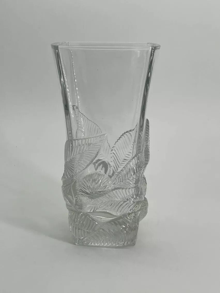 Vase vintage en verre taillé