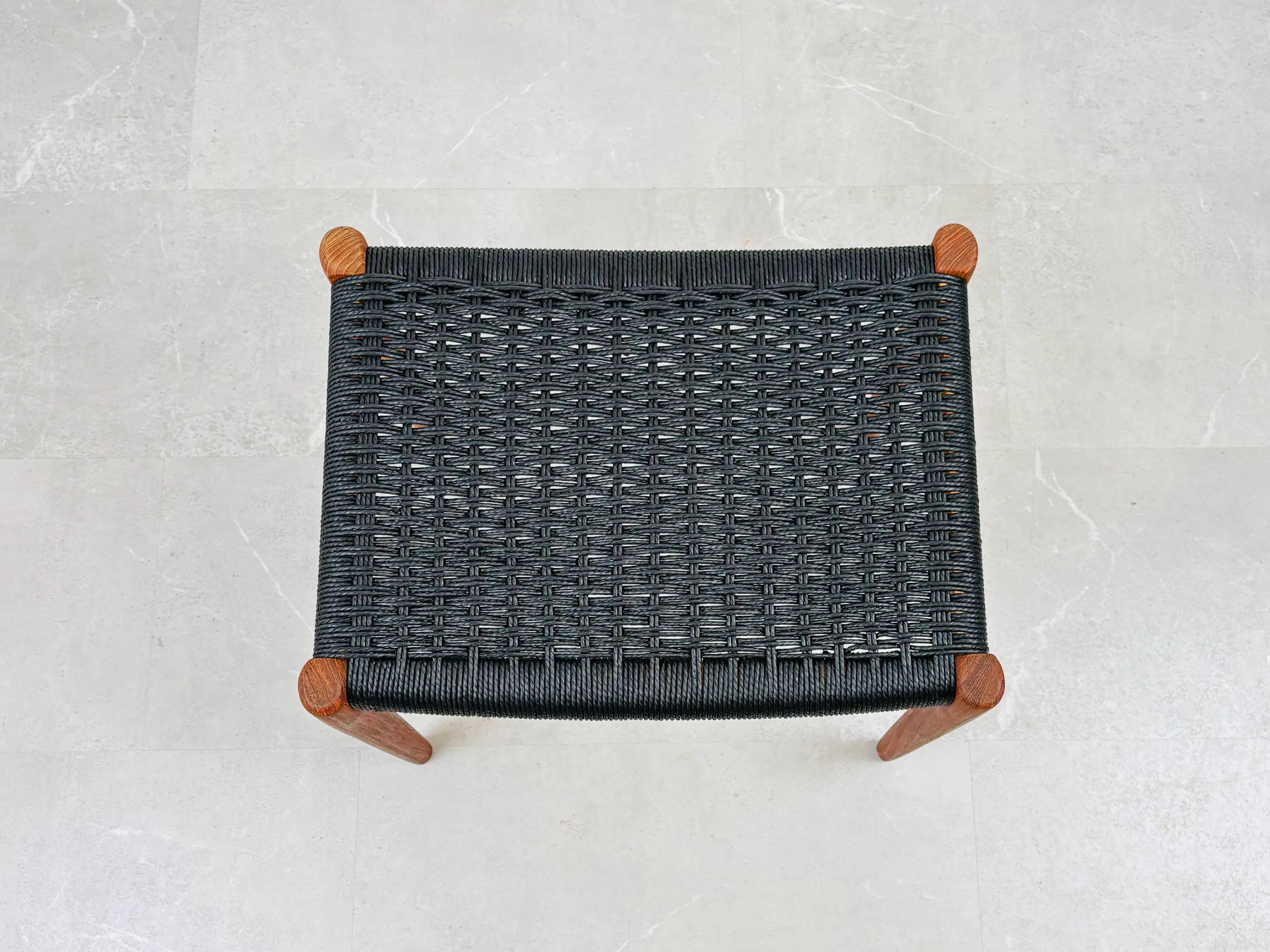 Stool Model 80a by Niels O. Møller