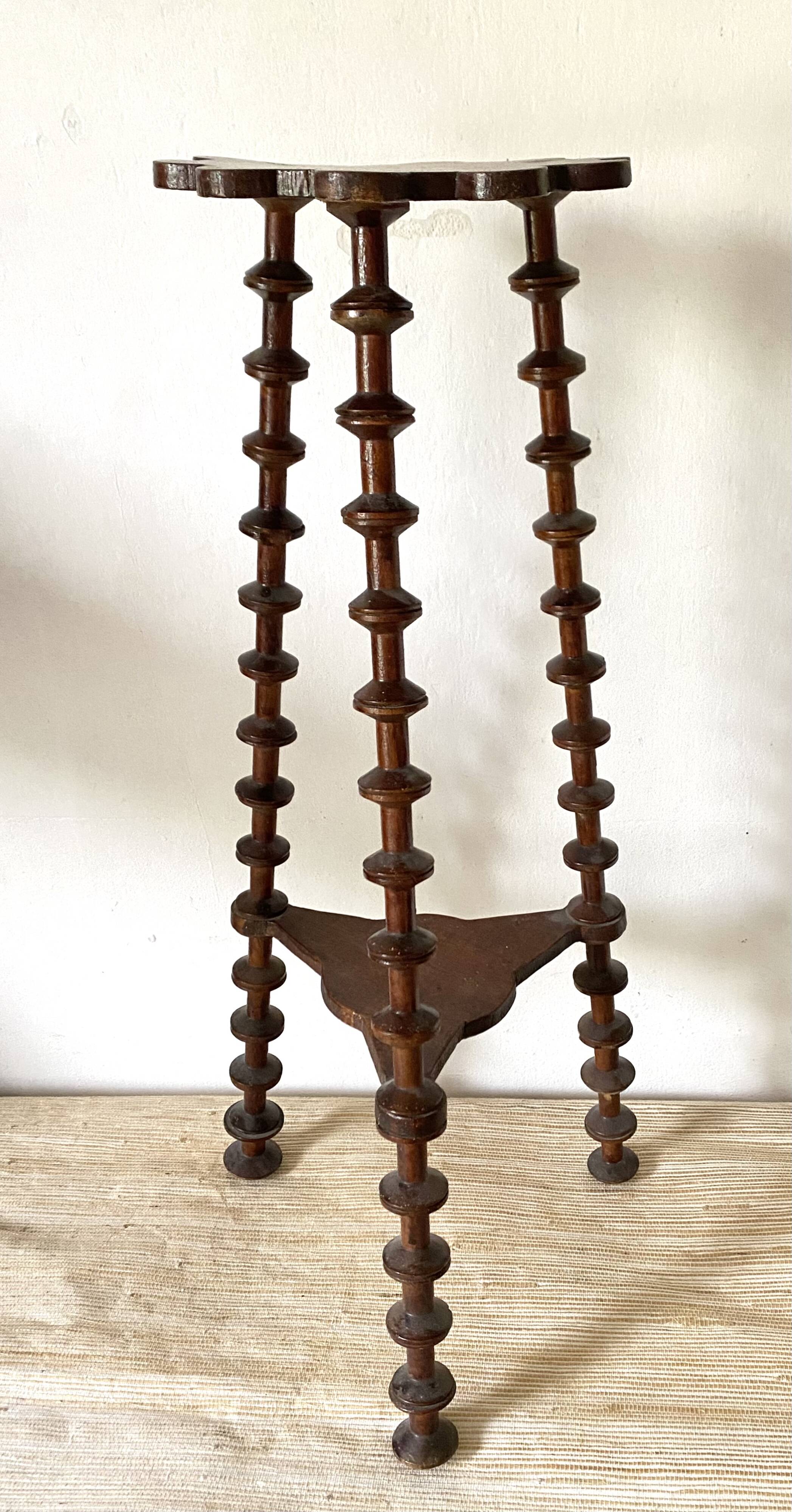 Old stand for reel plant holders 1900