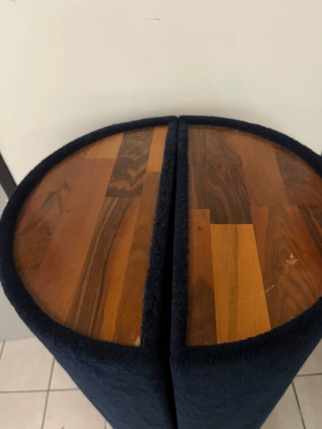 Hairdresser by Luigi Massoni