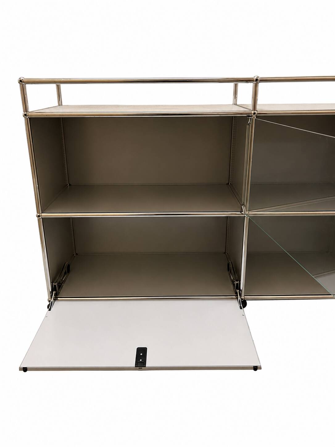 Meuble de rangement USM