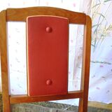 Set of 5 wooden chairs and red skaï