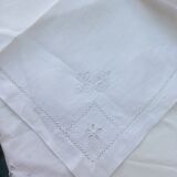 These 12 towels are white LF