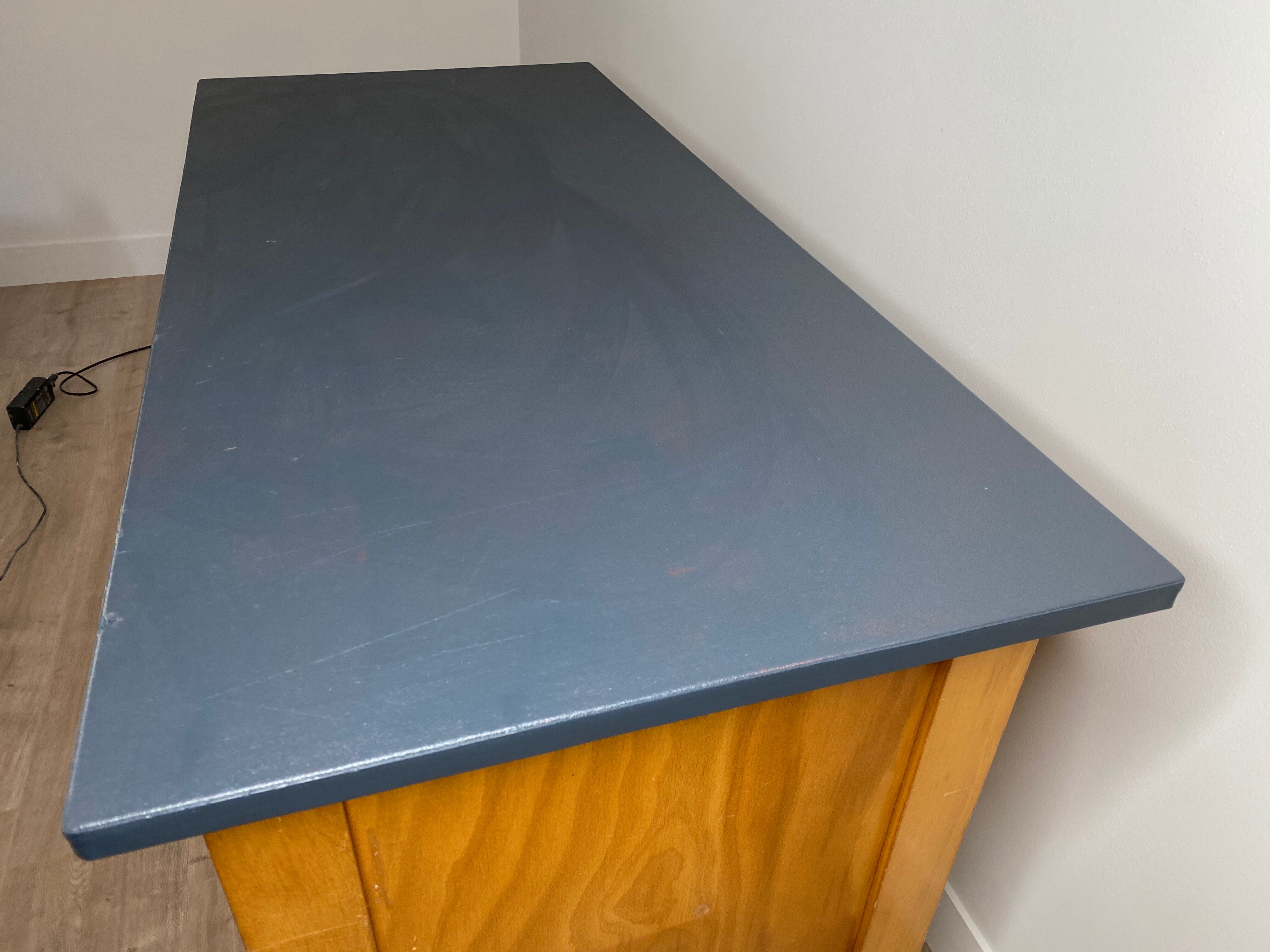 Vintage modernist office