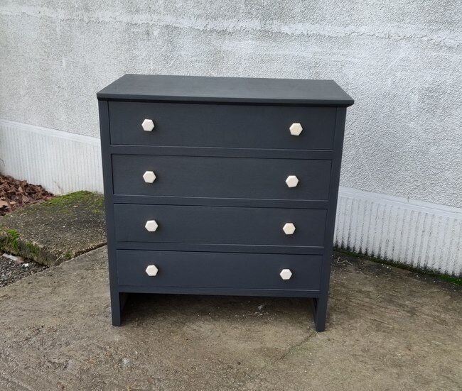 Painted old chest of drawers