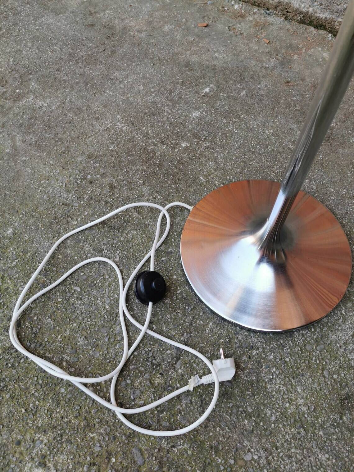 Vintage Meblo Big Bud Floor Lamp: Harvey Guzzini 70s Space Age Light