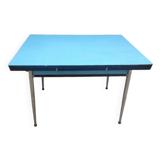 Table de cuisine en formica