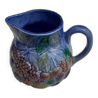 Salins feance pitcher