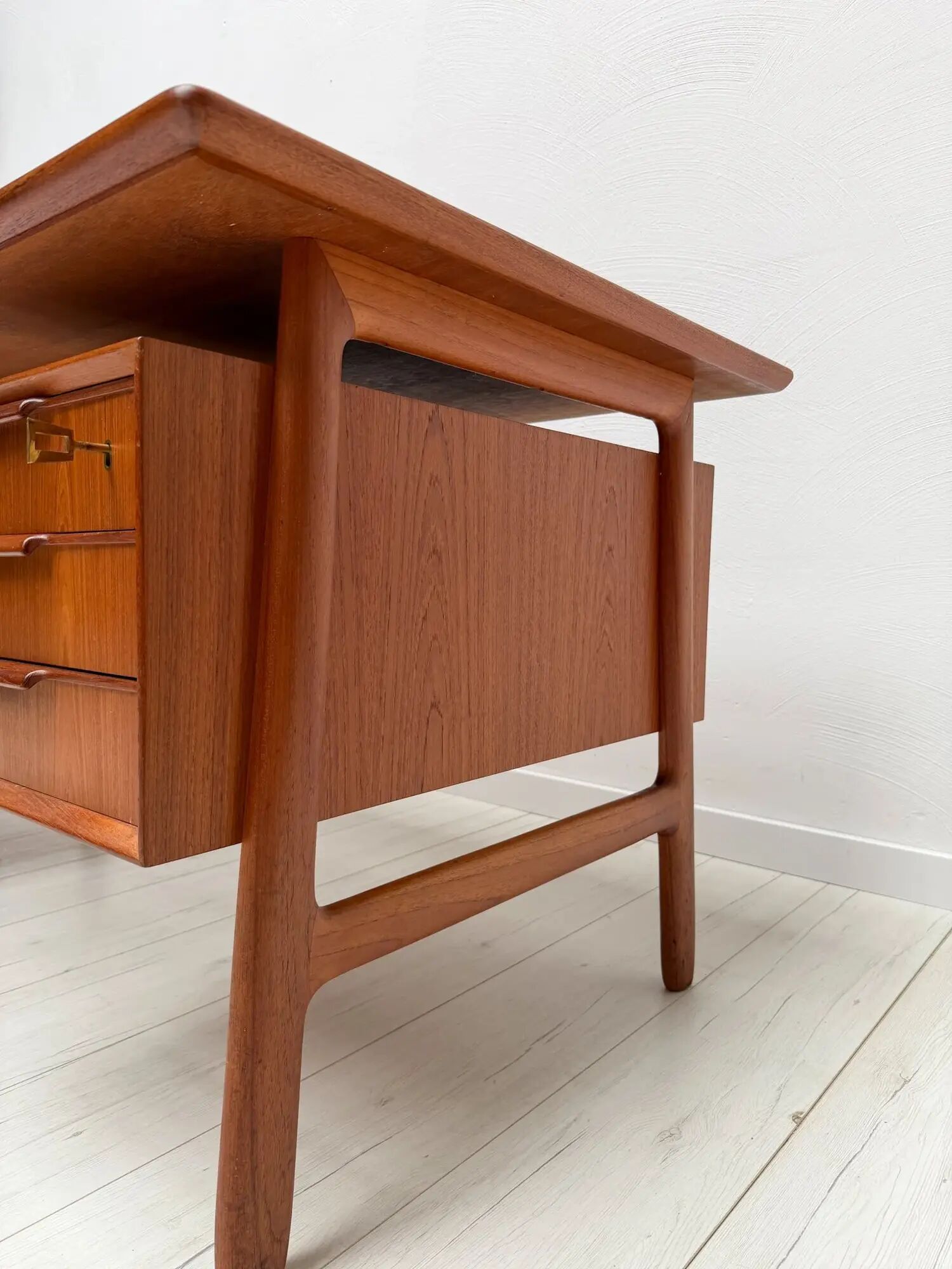 1960s vintage Danish design teak desk model 75 by Gunni Omann for Omann Jun