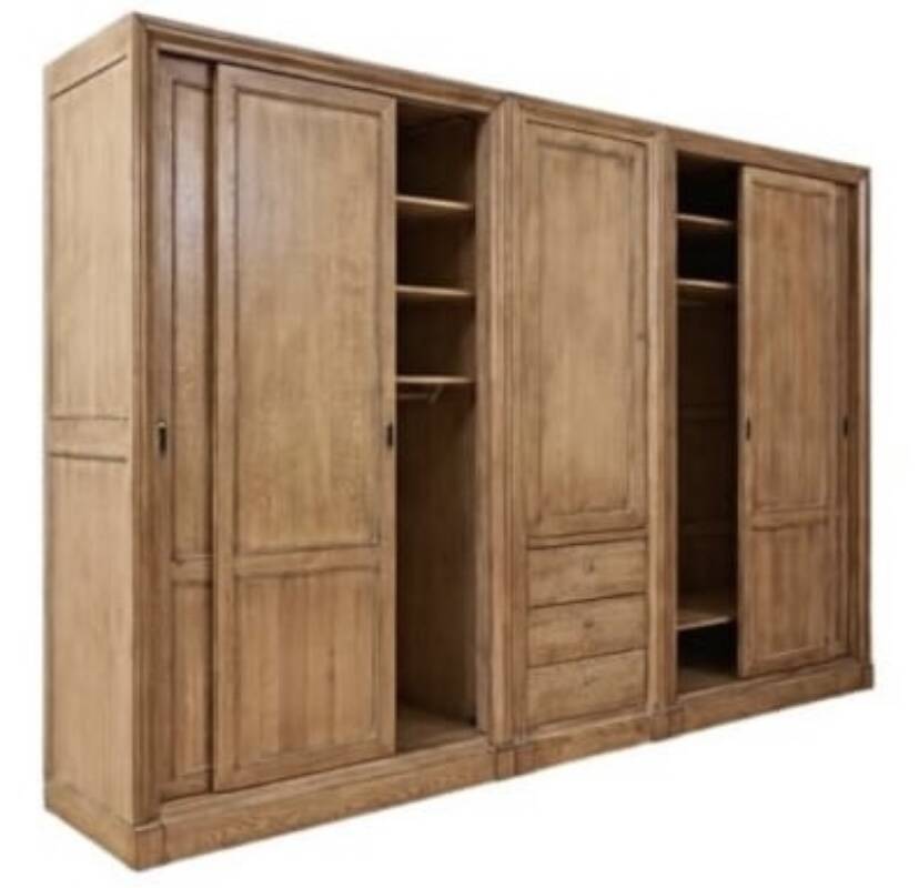 Dressing en bois massif sablé, grande armoire