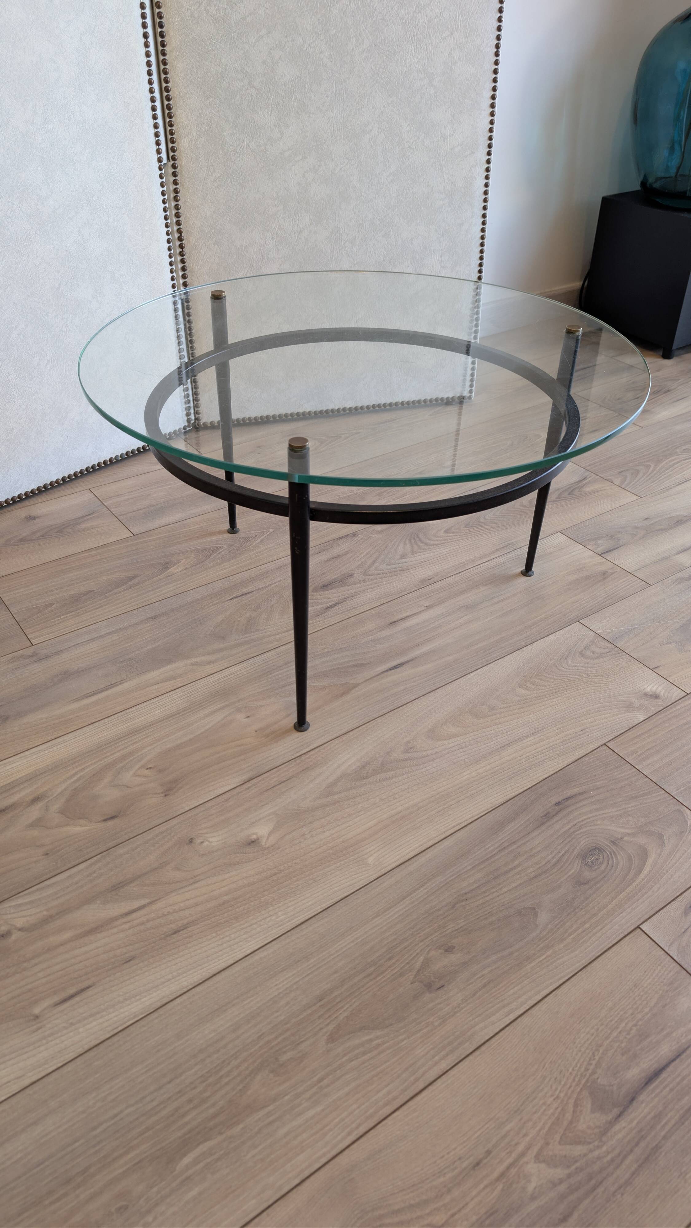 Coffee table attributed to Roger Le Bihan, modernist design in glass and metal.