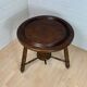 Table basse ronde, tripode, de style breton