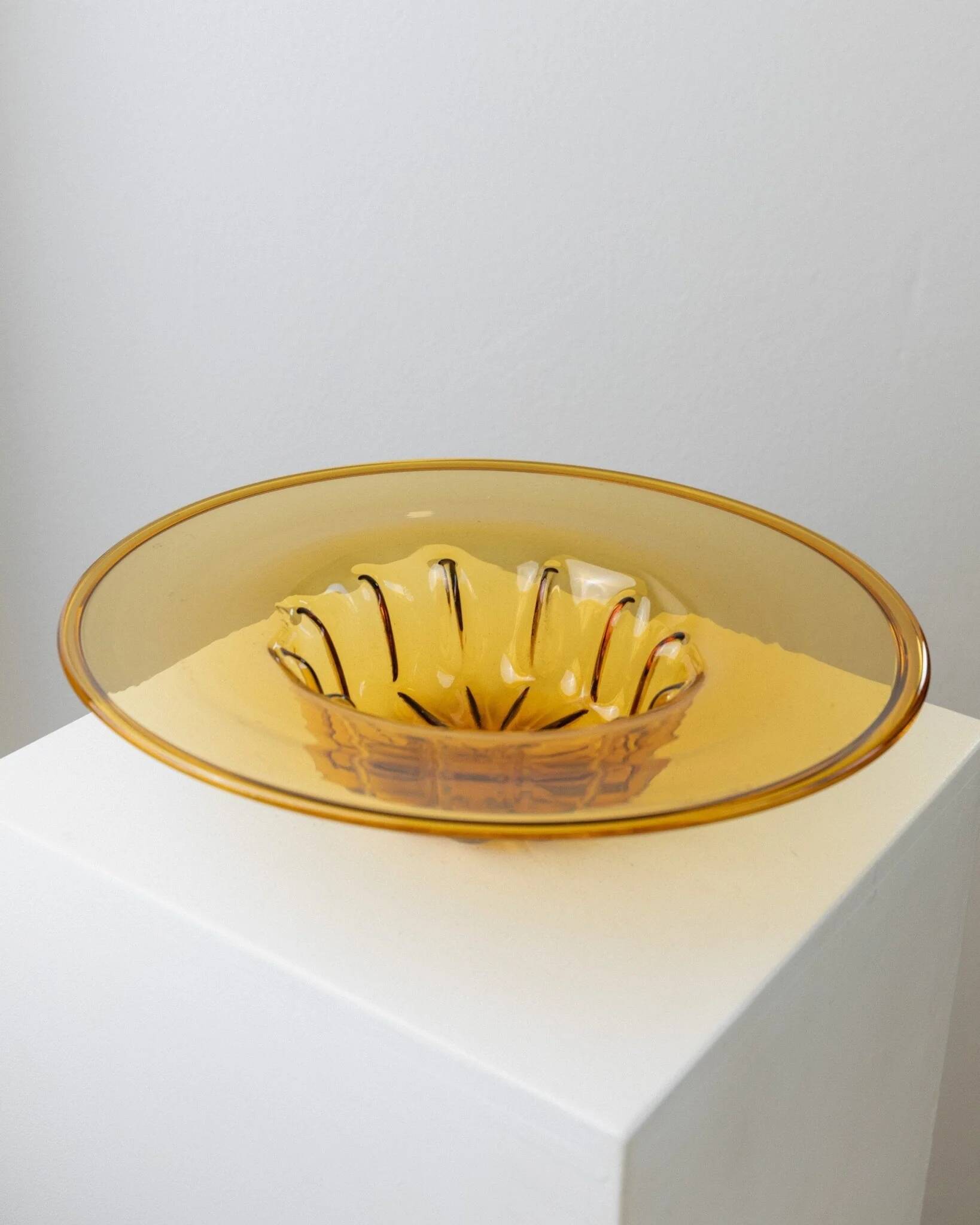 XL Amber Murano Glass Bowl with ribbed pattern, Italy 1920s – decorative fruit bowl, vintage glassware gift