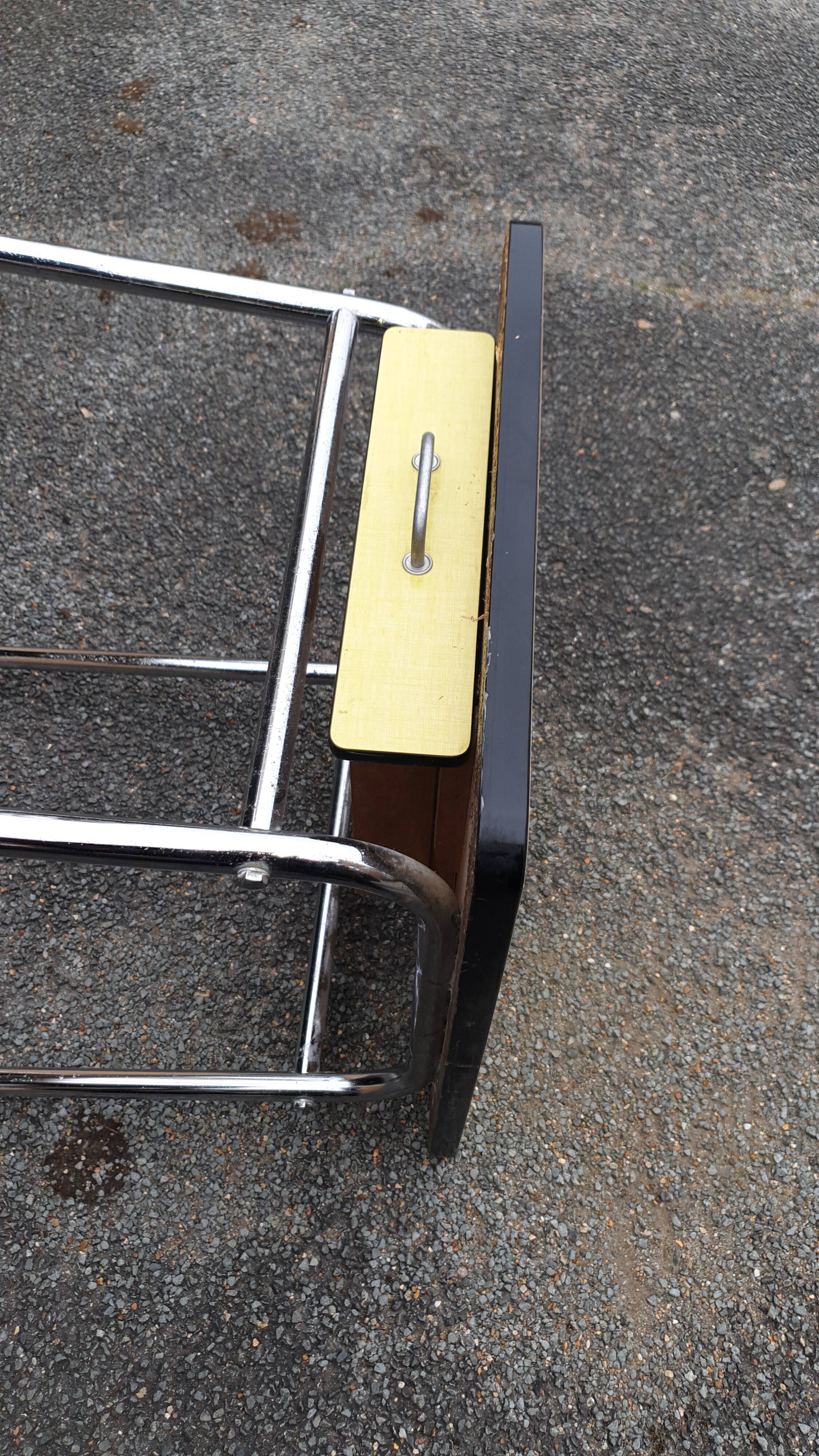 Table formica canary yellow sixties seventies