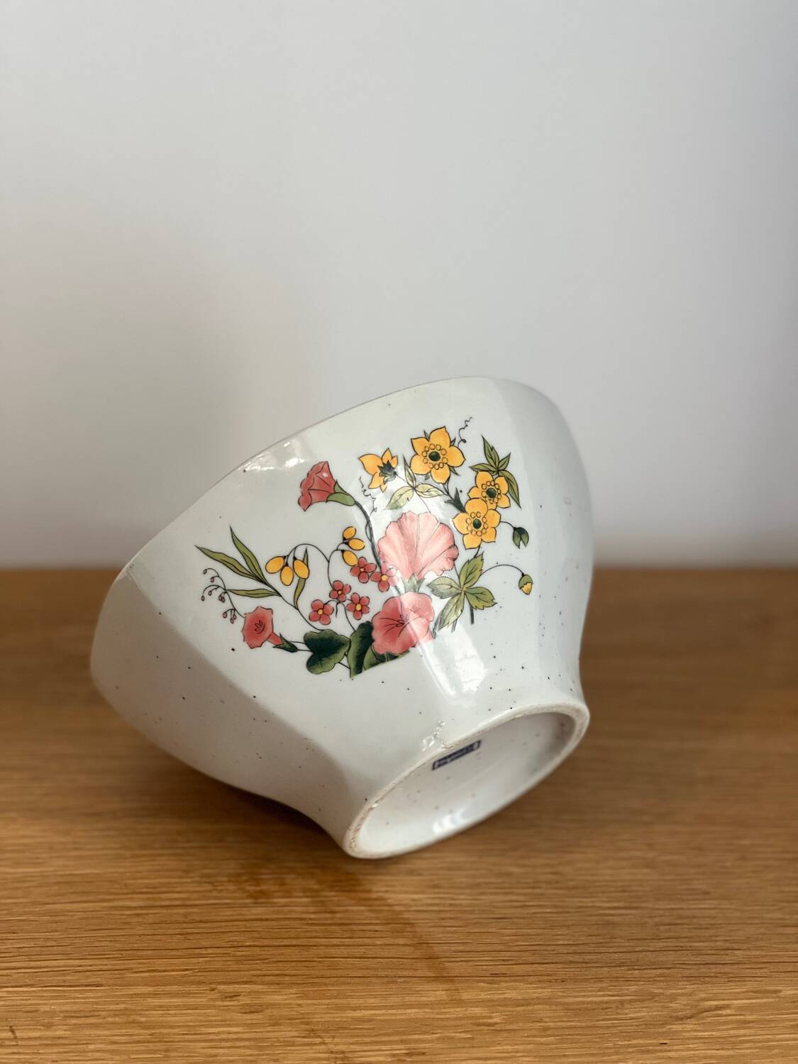 Vintage XXL bowl in speckled glazed stoneware 1980