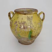 Magnificent glazed yellow confit pot, south-west of France. 19th century.