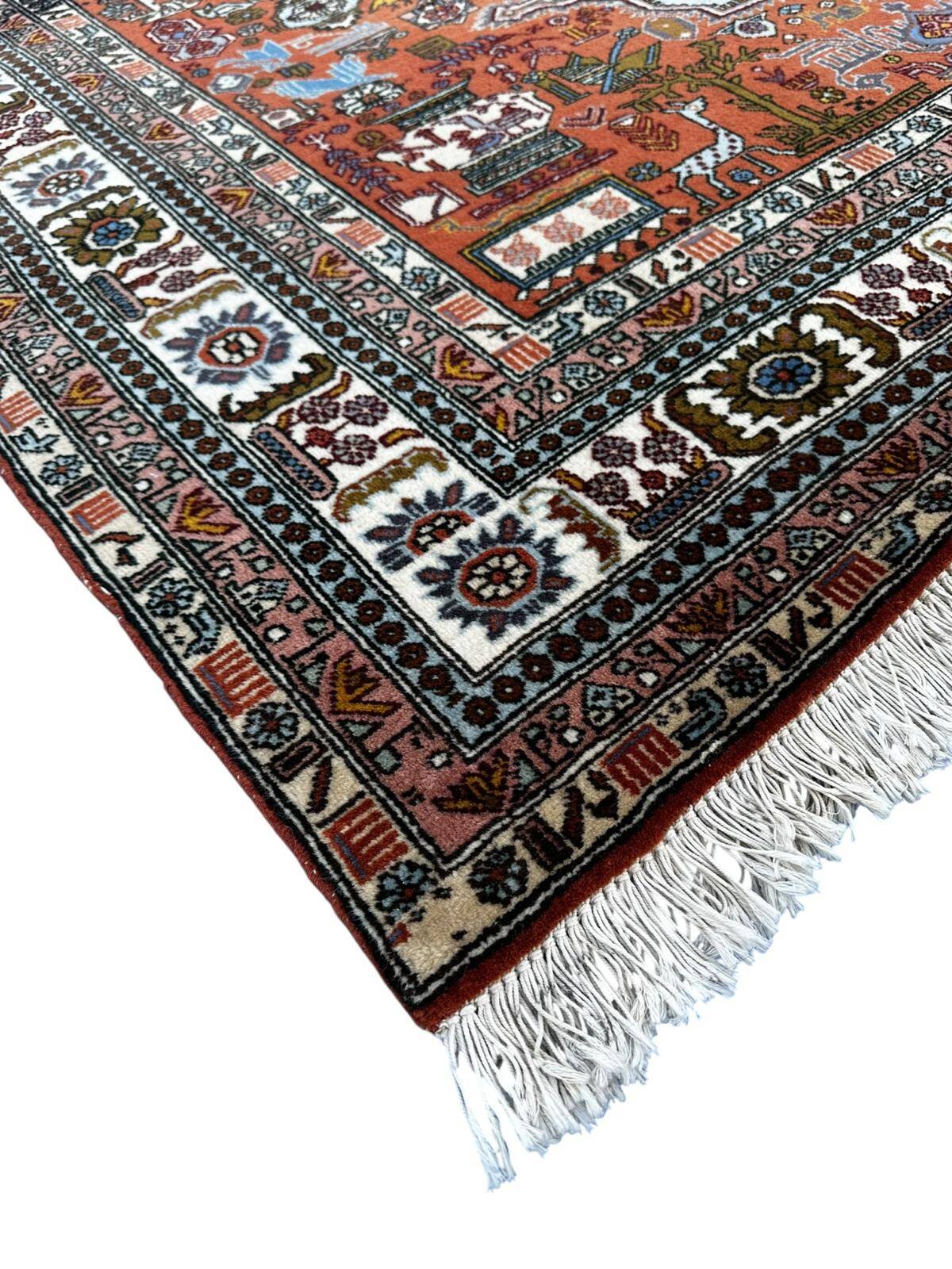Persian carpet 260cm x 170cm