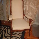 Fauteuil et son repose pied