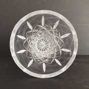 Ensemble de trois vases en cristal et en verre
