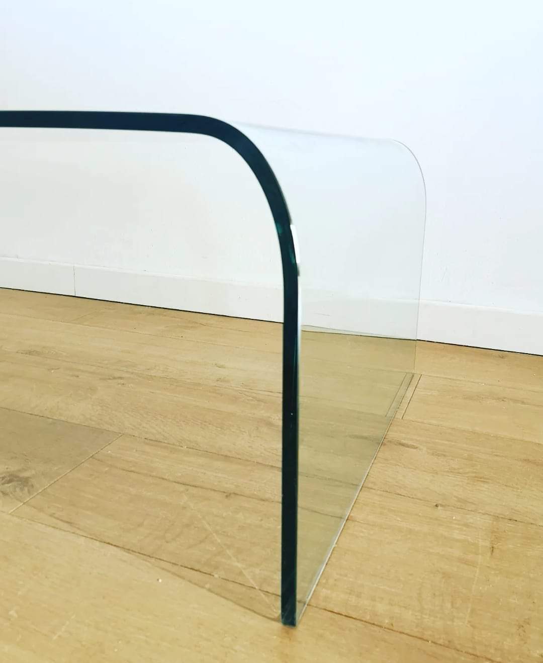 Table basse en verre moulé Roche Bobois