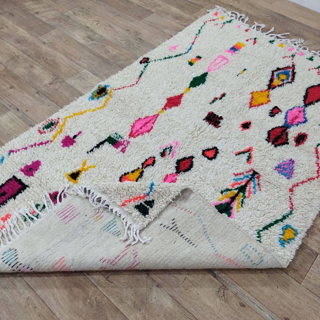 Handmade wool Berber rug 235x140 m