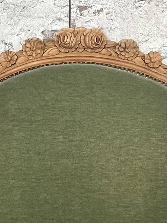 Antique Louis XV style canapé