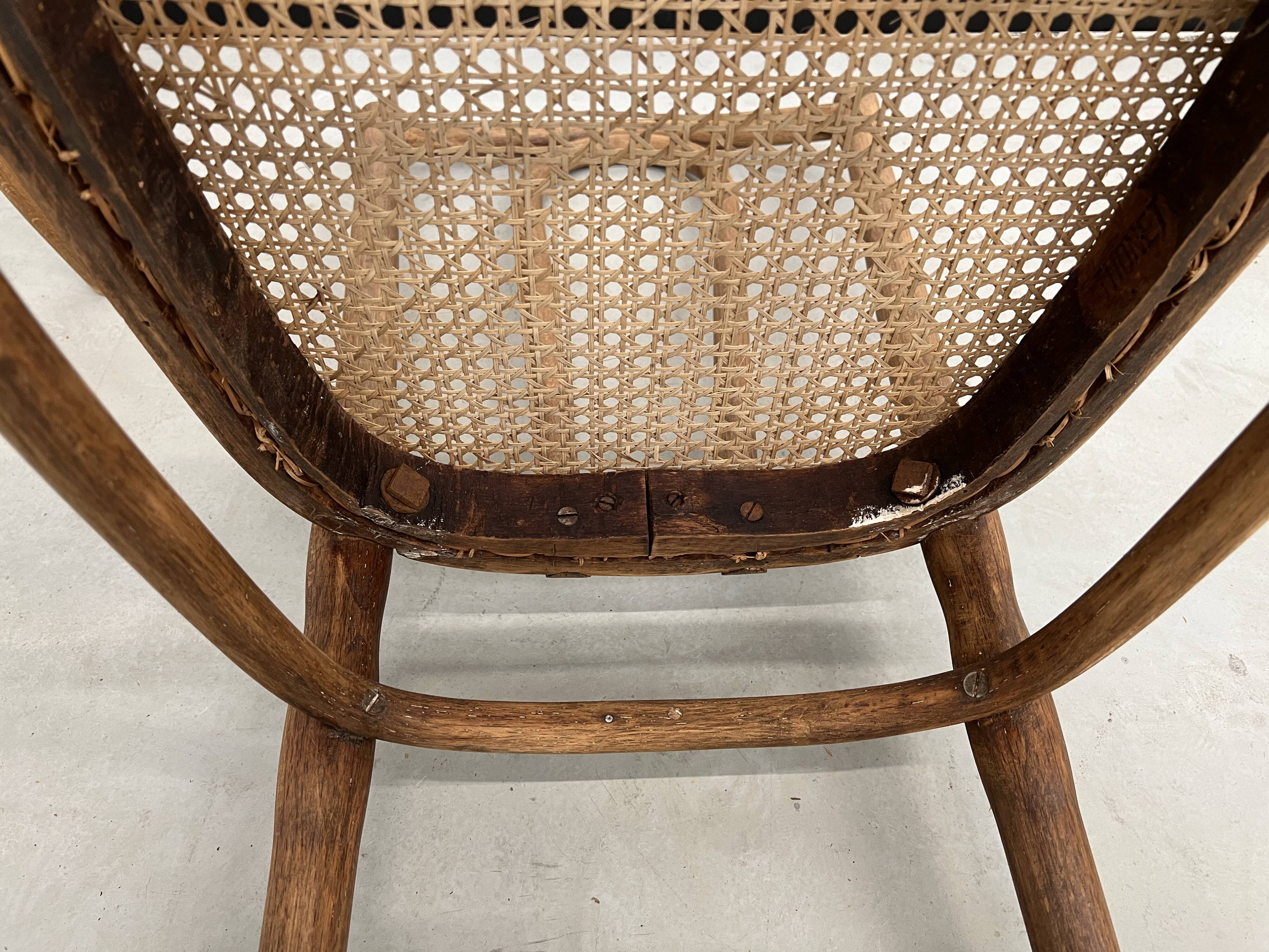 Duo de chaises bistrot anciennes Thonet avec estampille