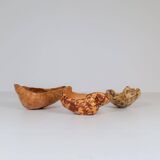 Set of 3 bowls in organic burl wood from Swedish folk art, circa 1960-1970.