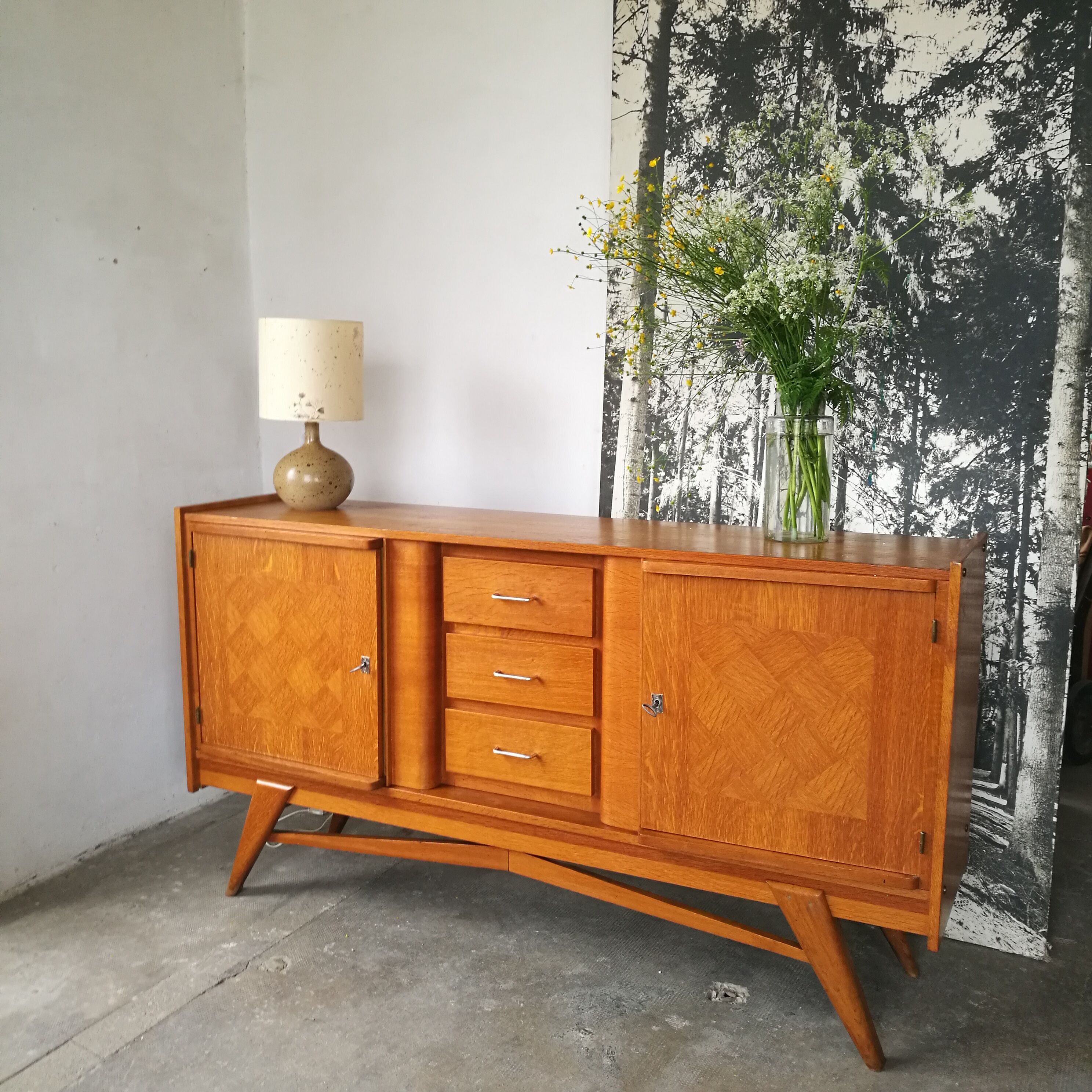 Enfilade 50s golden oak compass feet