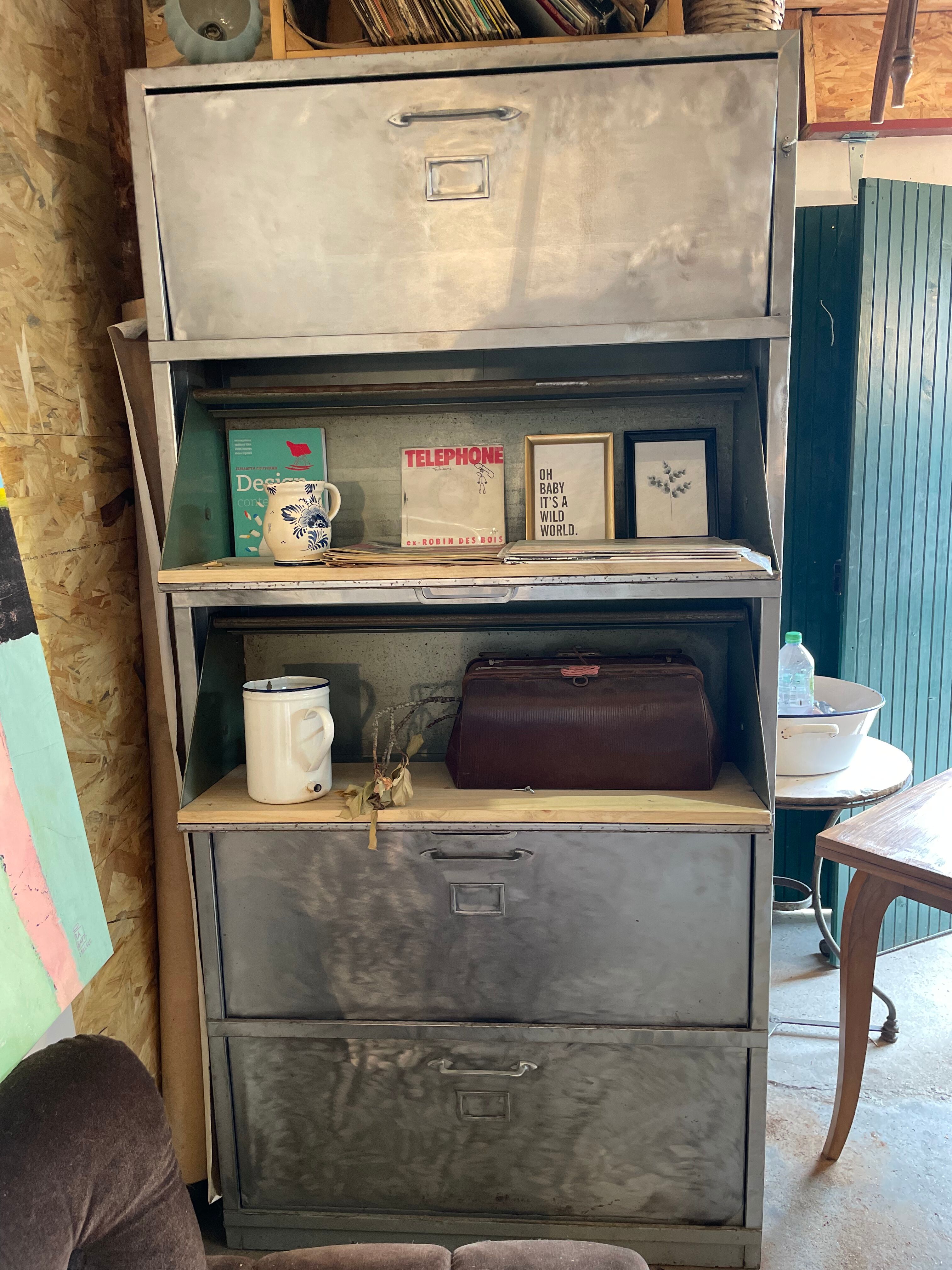 Meuble industriel Vintage