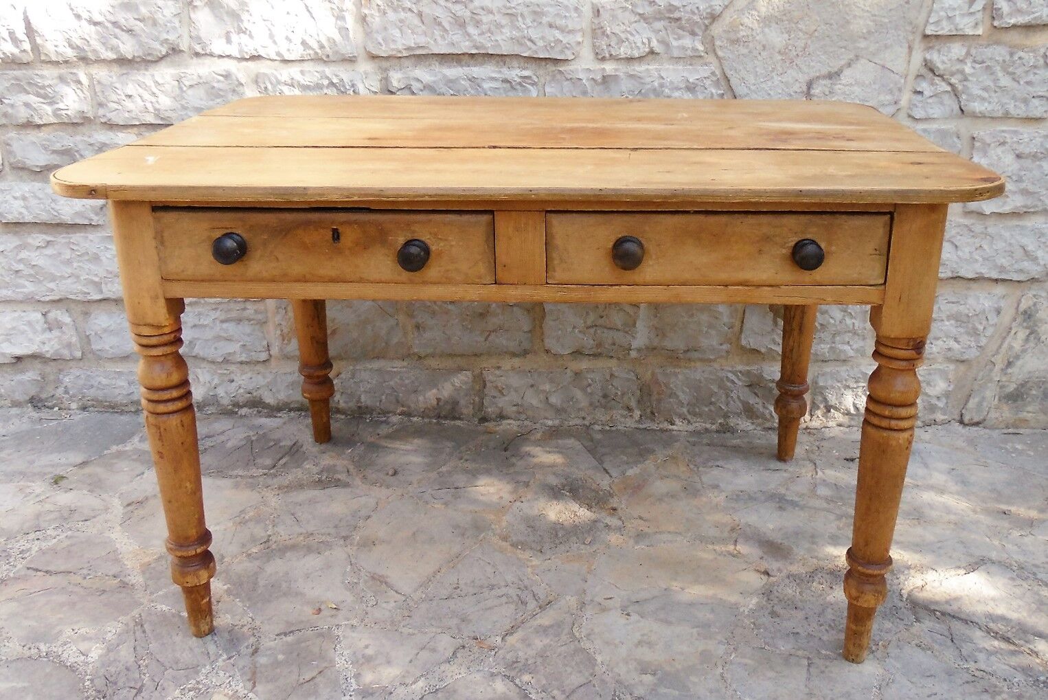 Table en bois 2 tiroirs