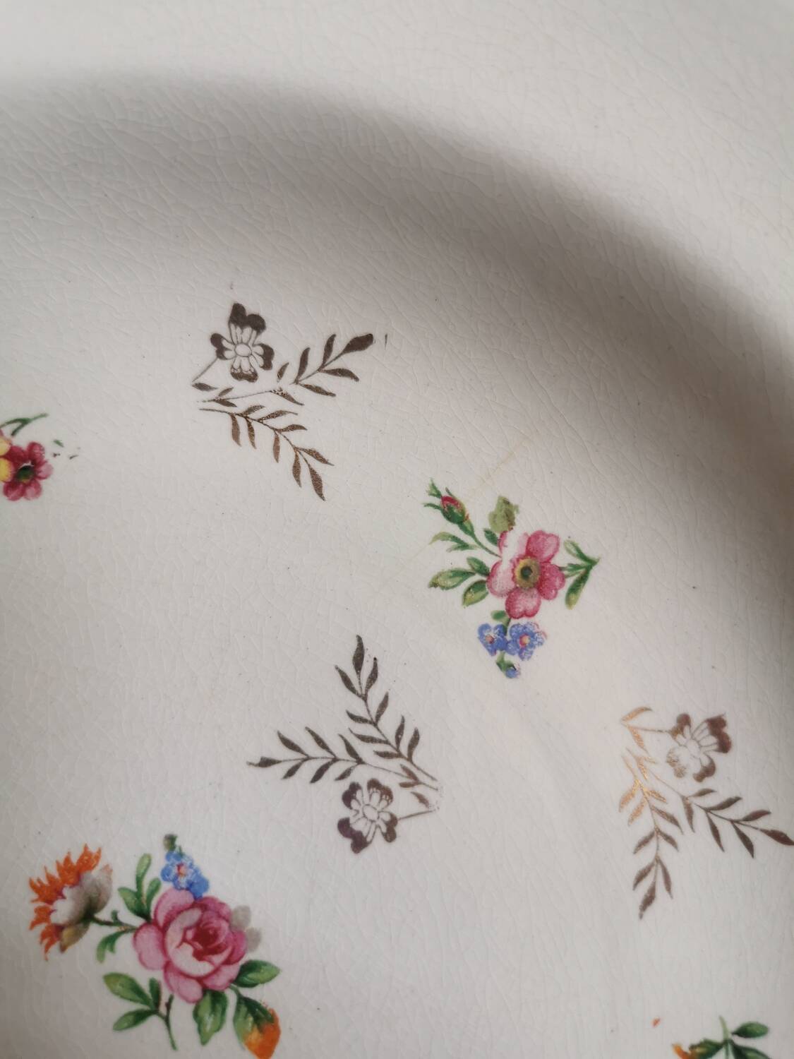 Vintage soup plates L'Amandinoise Pompadour