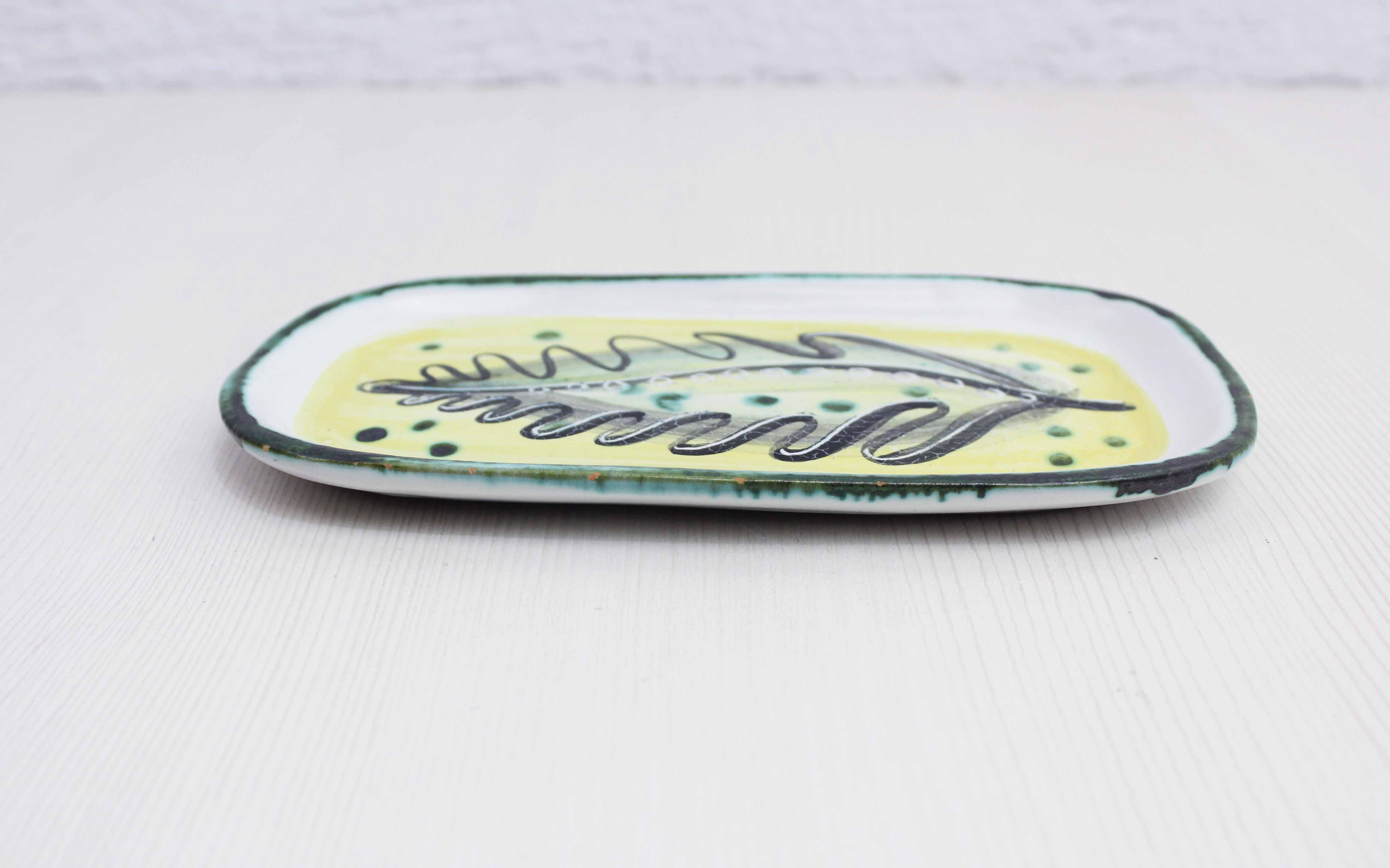 Ceramic pocket ouvide cup 1960