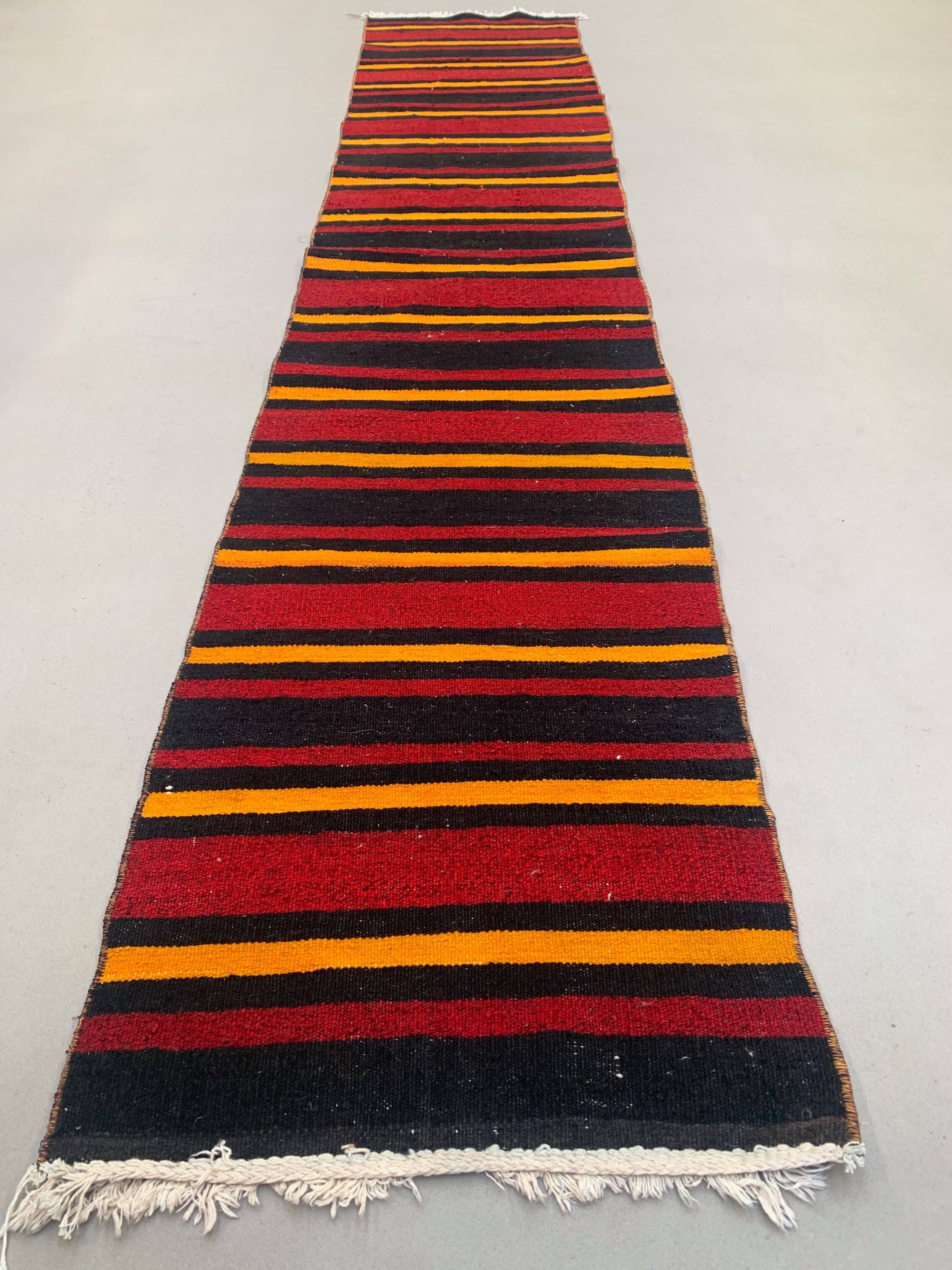 Old Turkish narrow Kilim Runner 286x55 cm shabby chic, vintage kelim