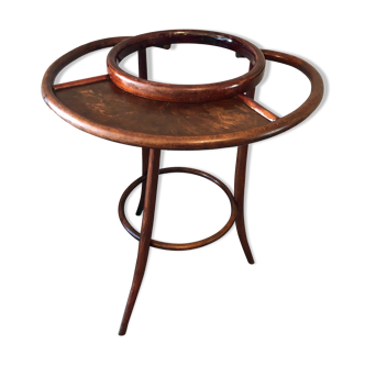 Curved wooden toilet table