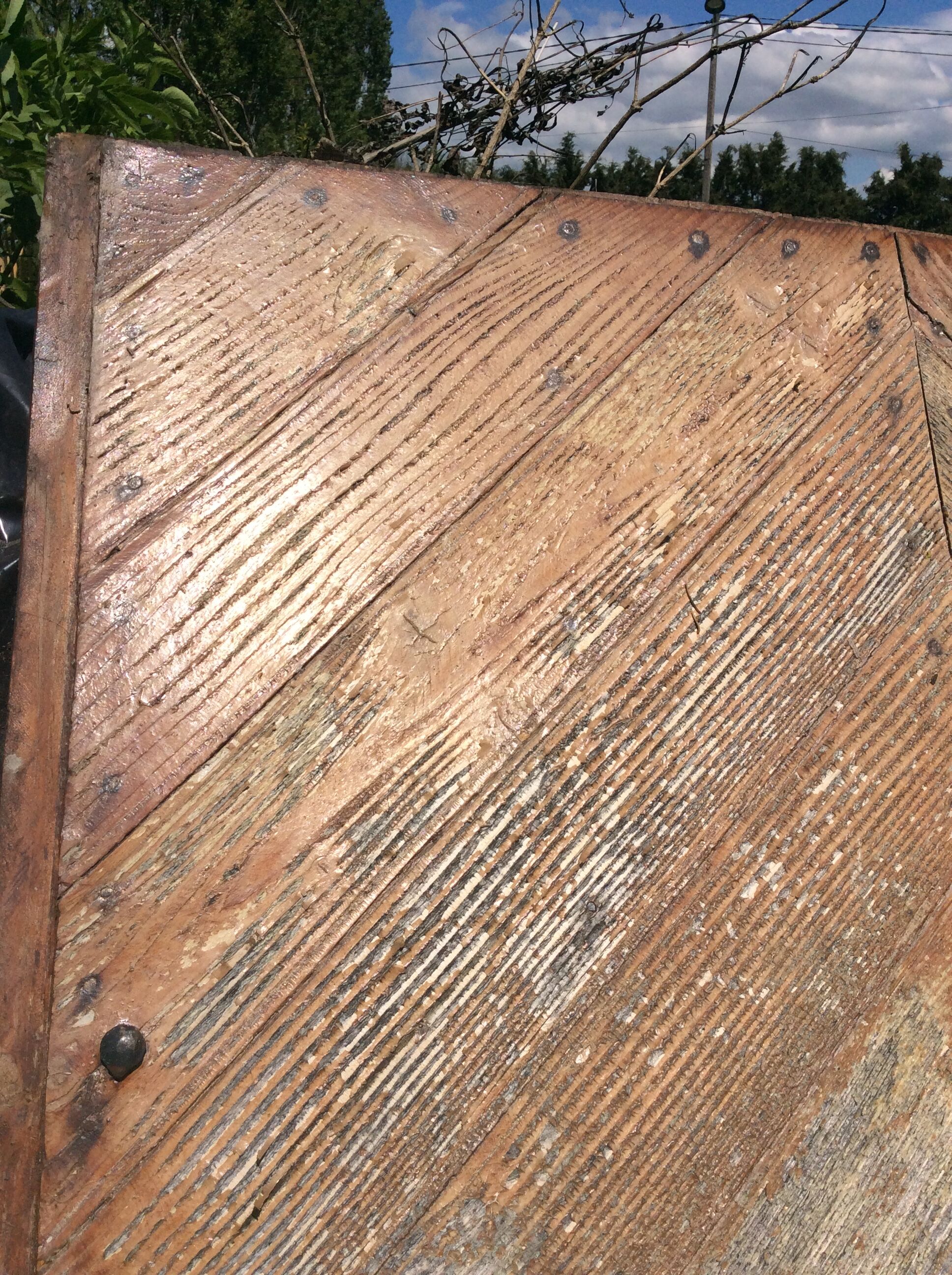 Old gate late 18th of chateau