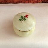 Artisanal alabaster boître white Spain