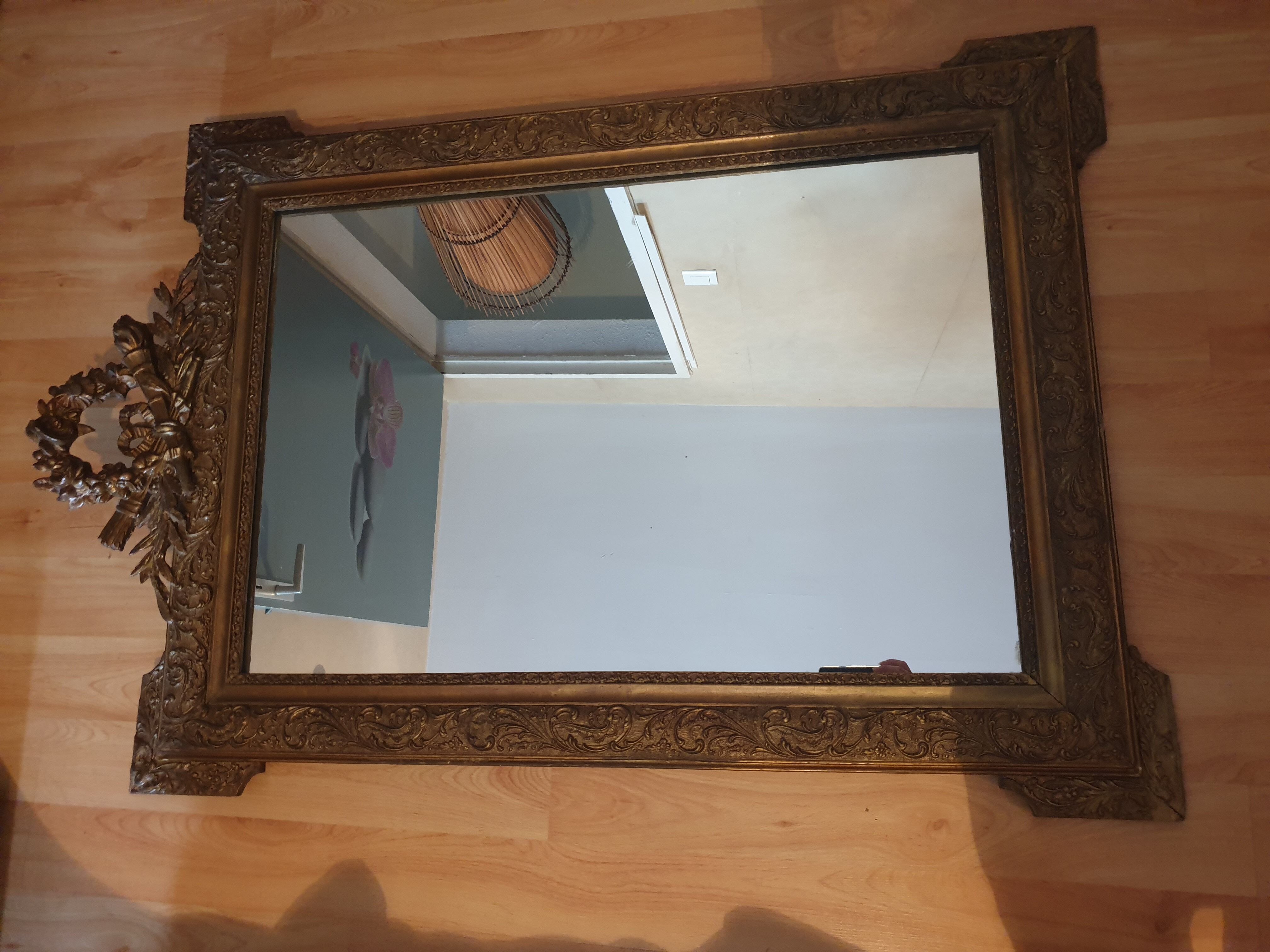 Large mirror Louis XV style of the nineteenth century