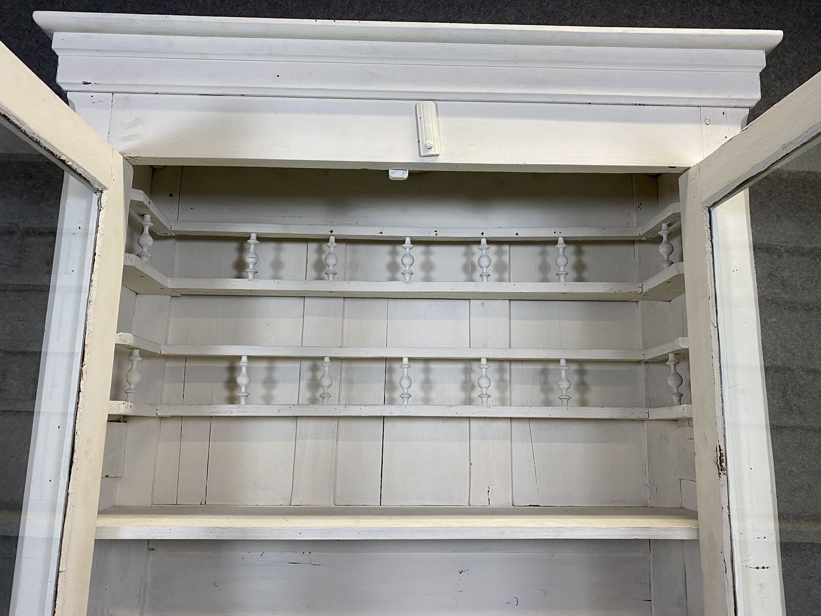 Vaisselier in chestnut patinated in white late 19th century