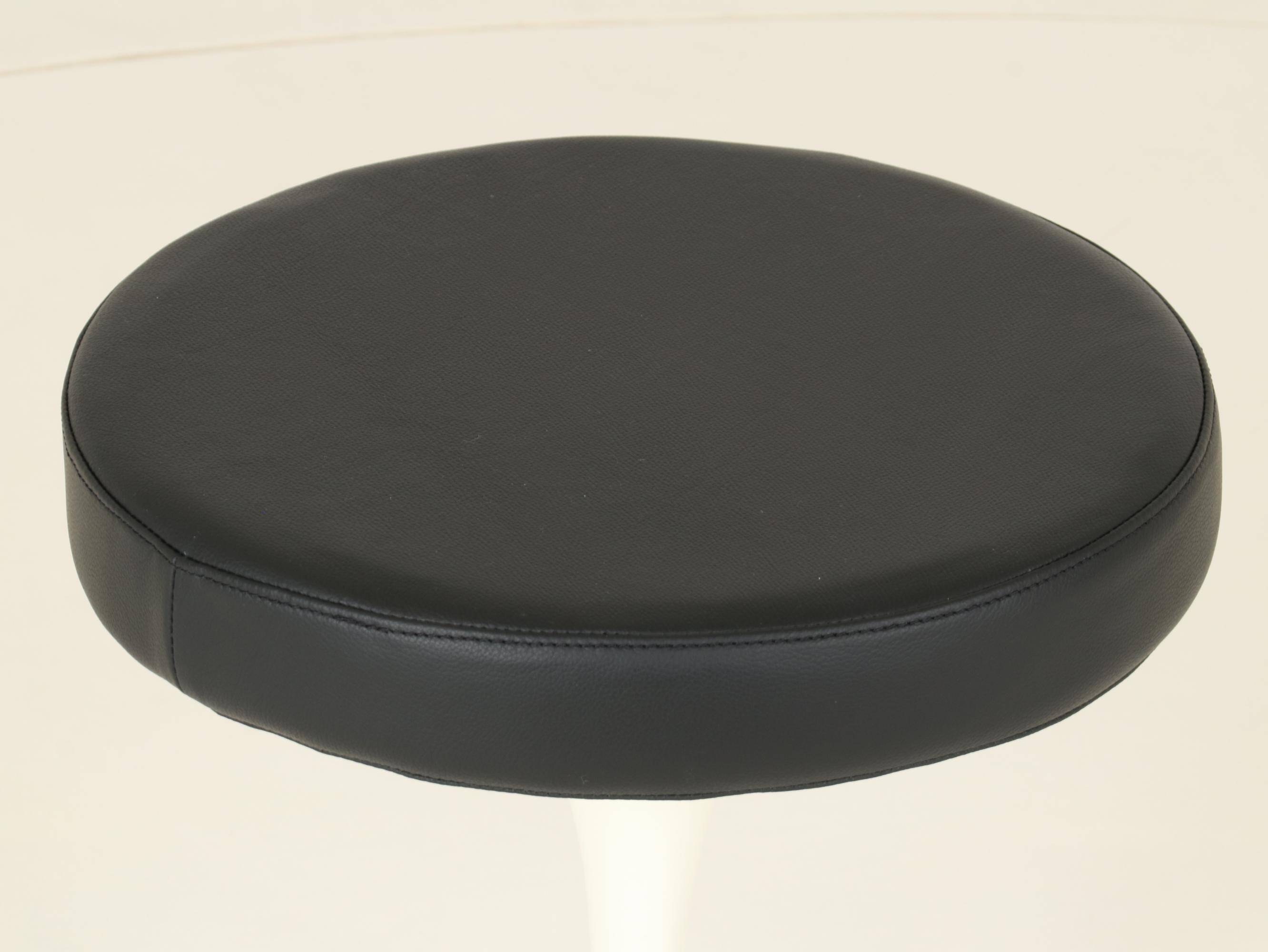 Side Chair or Stool by Eero Saarinen for Knoll 1960s