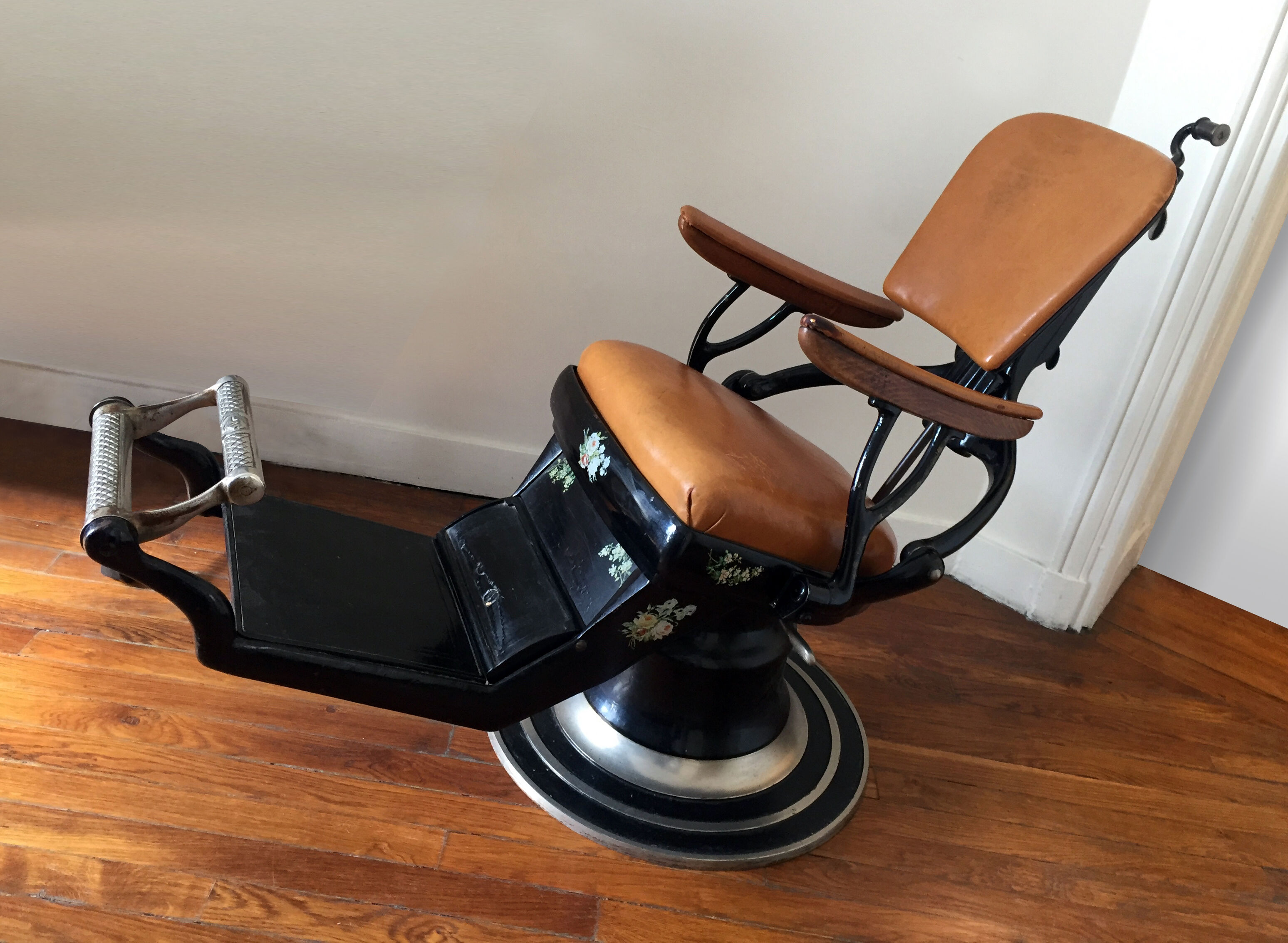 Barber chair