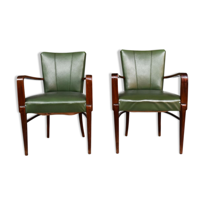 Paire de fauteuils 1940 en skaï vert et hêtre