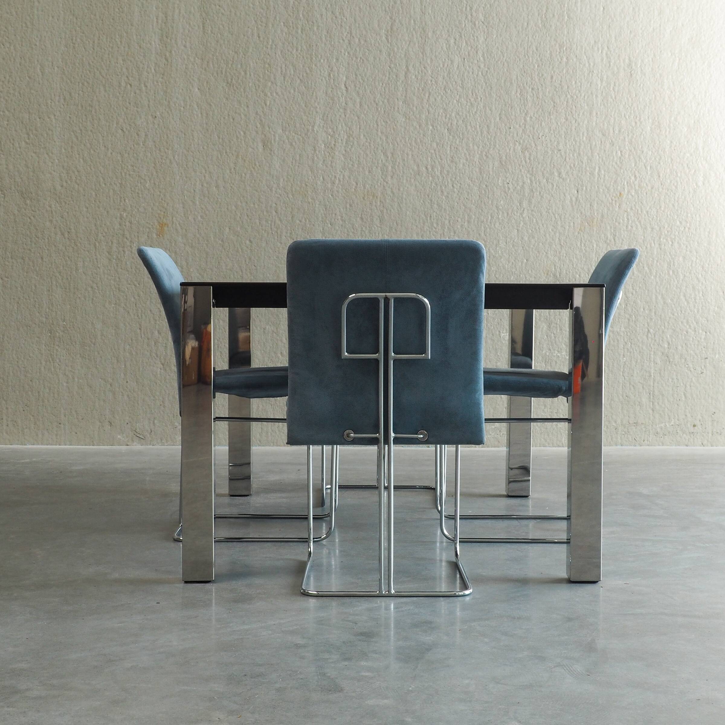 Dining table by Giovanni Offredi for Saporiti