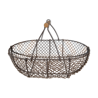 Mesh metal basket