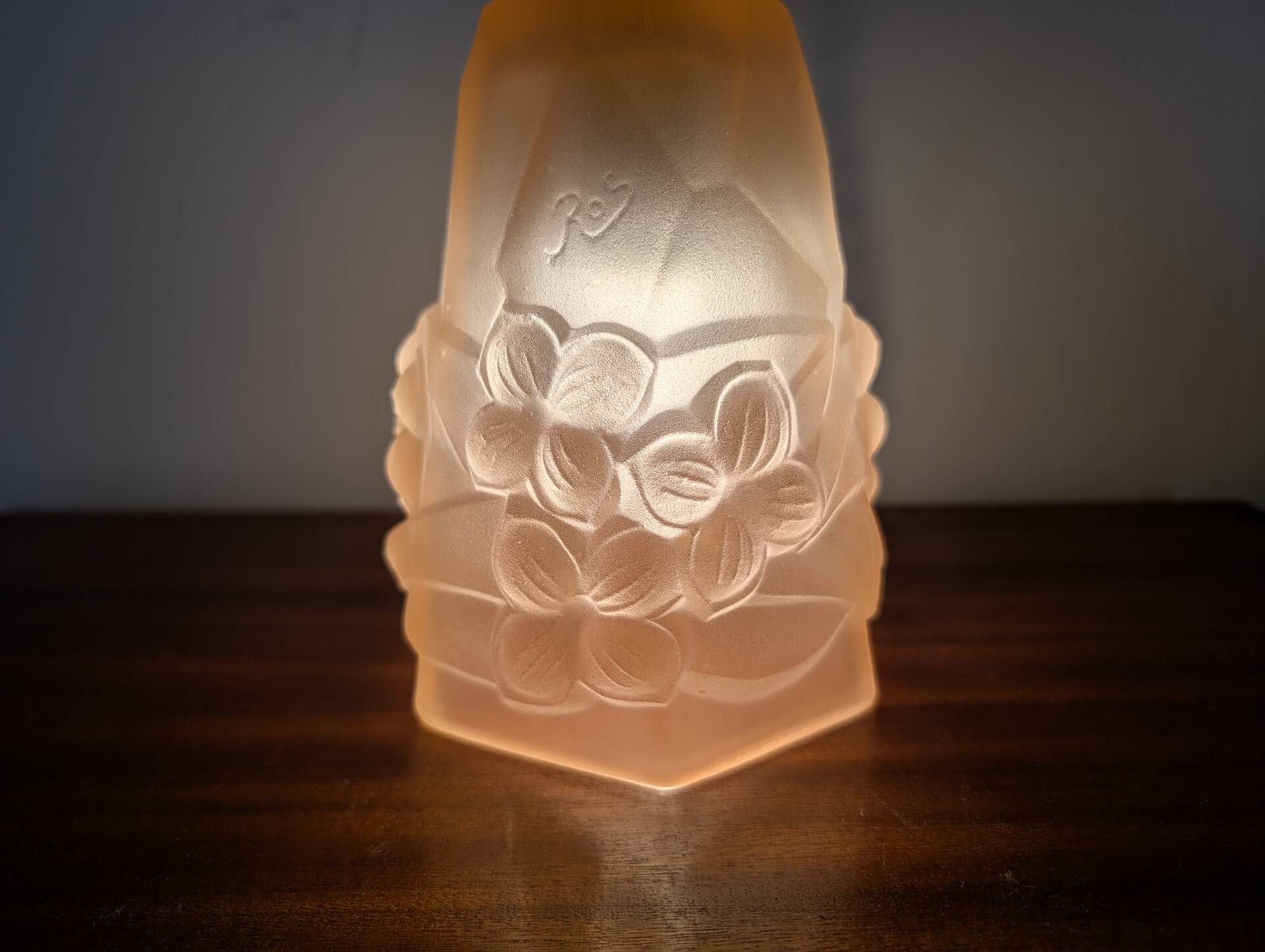 Art Deco pink glass tulip signed ROS / Degué – circa 1930-1940