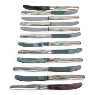 Set of knives