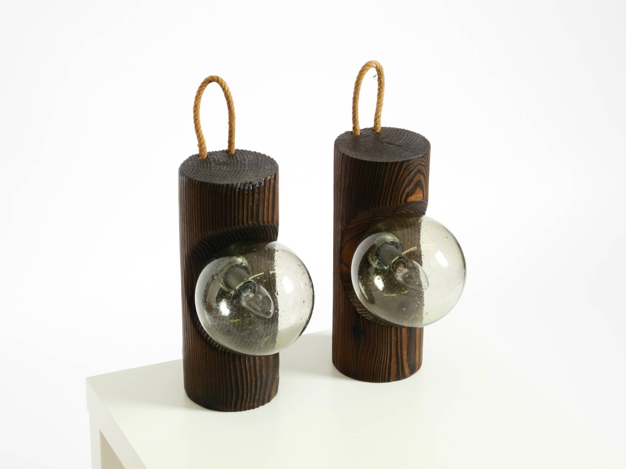 Pair of rare 1960s Temde table and wall lamps made of solid pine